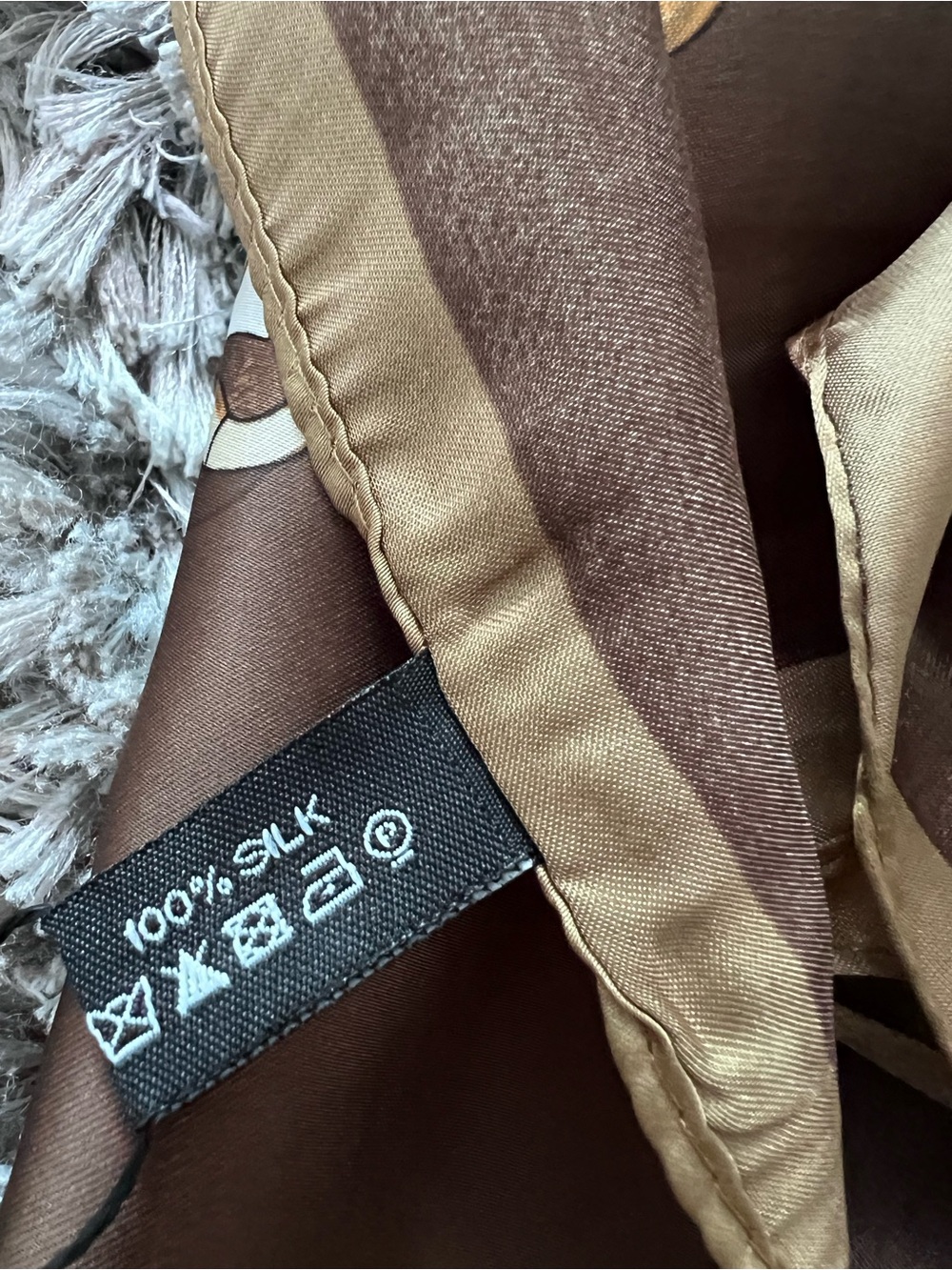 Silk Rectangular Scarf – New - Picture 8 of 8